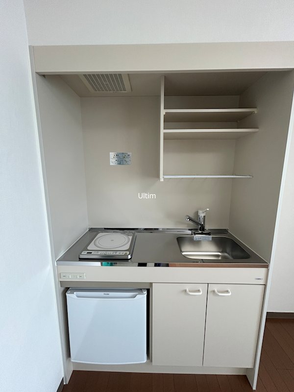 キッチン　※別のお部屋の写真です