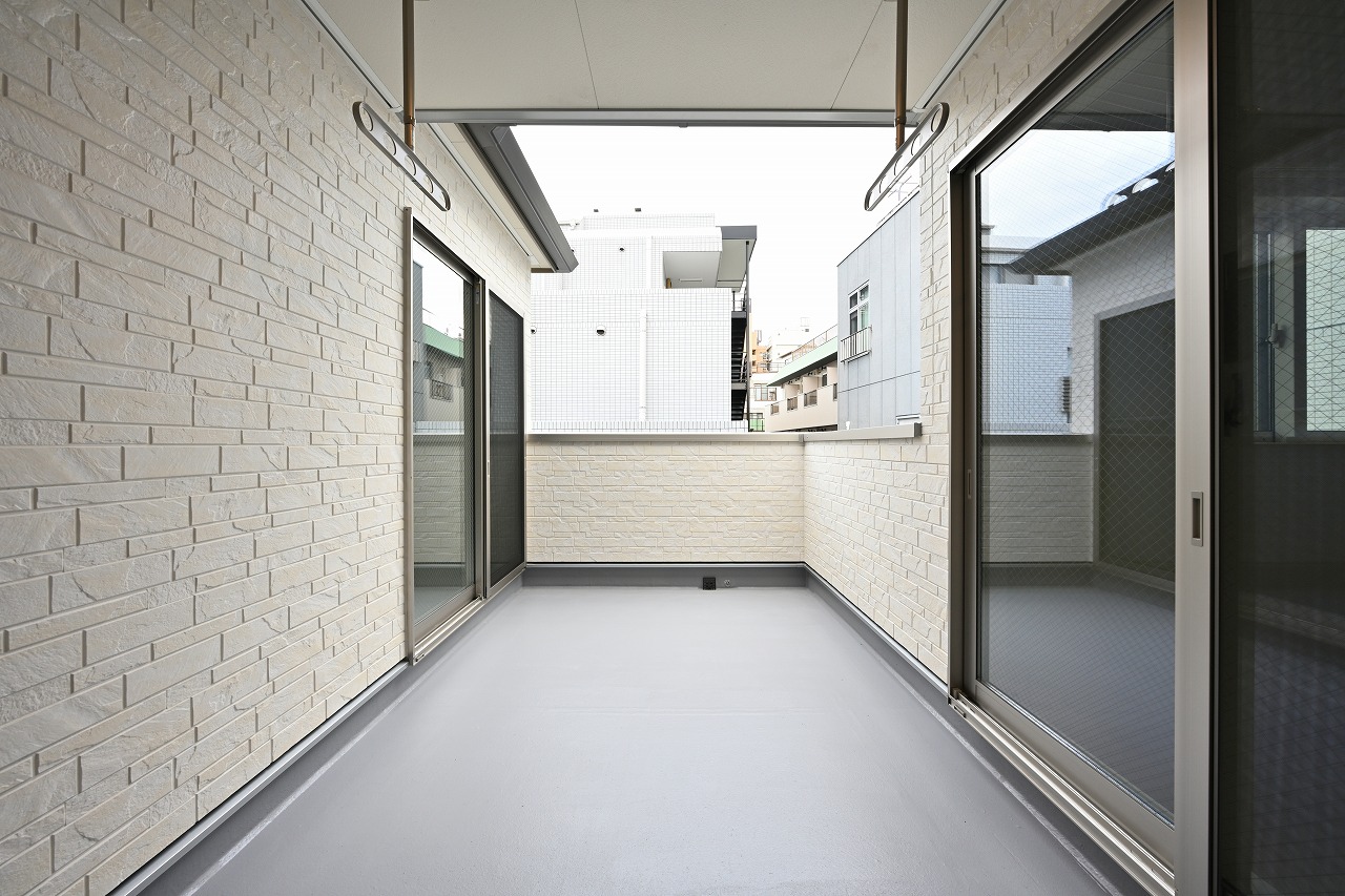 バルコニー　開放感のあるバルコニーです。