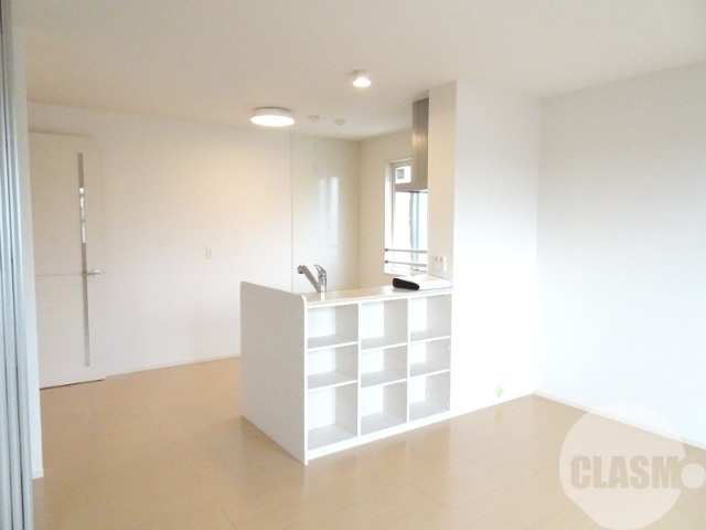 居室・リビング　カウンターキッチンです♪