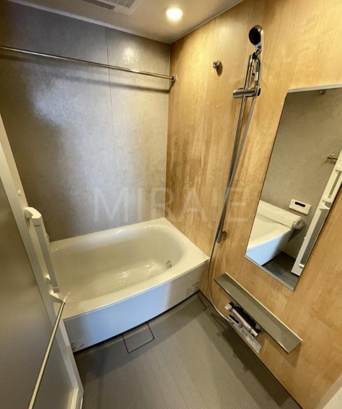 バス・シャワールーム　バス