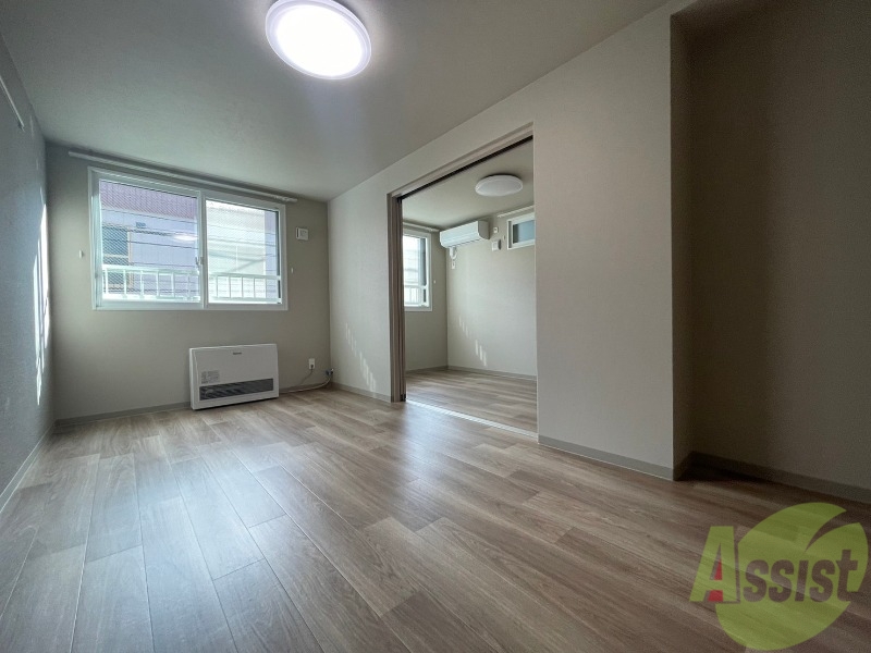 居室・リビング　広くてきれいなリビングです！快適に過ごせそうですね。