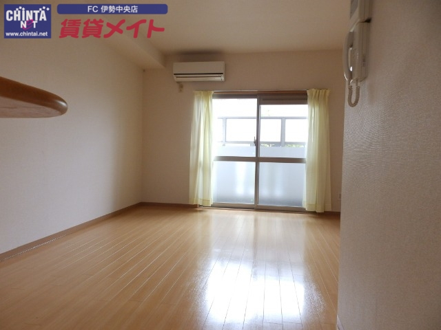 居室・リビング　同型