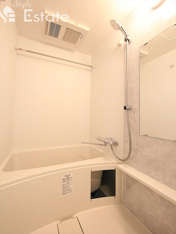 バス・シャワールーム　バスルーム