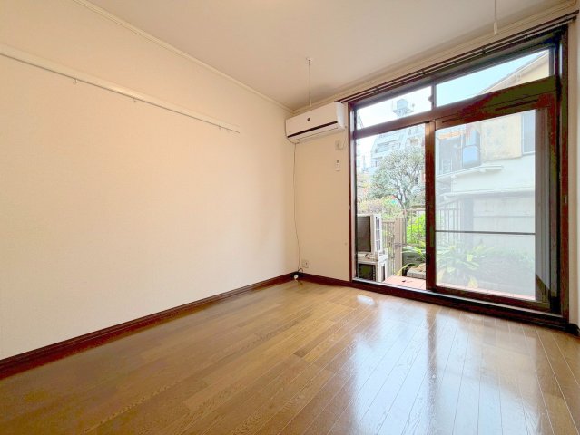 居室・リビング　★南向きで陽当り良好です★