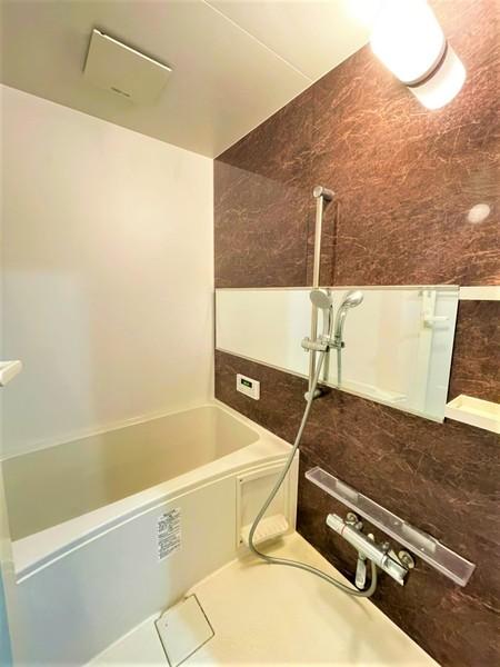 バス・シャワールーム