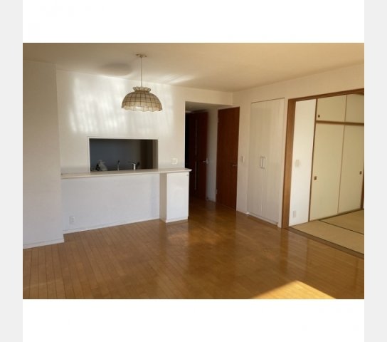 居室・リビング　別号室参考写真