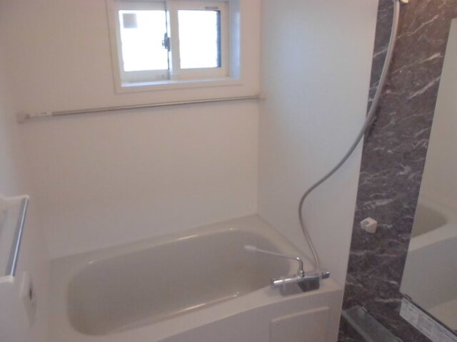 バス・シャワールーム　ハイツ幸１０１　バスルーム