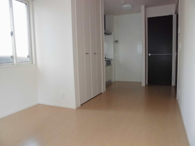 居室・リビング　ハイツ幸１０１　洋室８．８帖