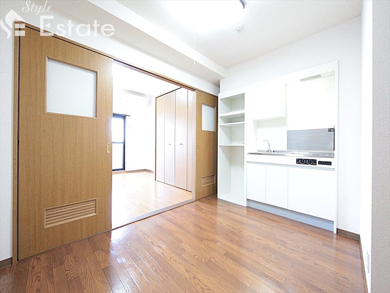 居室・リビング　内装