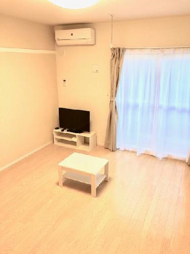 居室・リビング　モダンですっきりとしたお部屋です