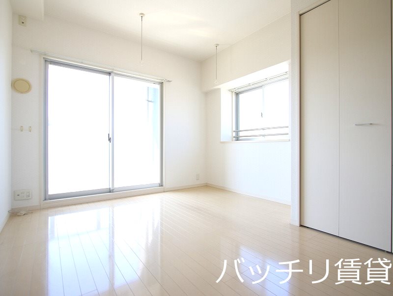 その他部屋・スペース　画像は別号室の為、現状優先になります。