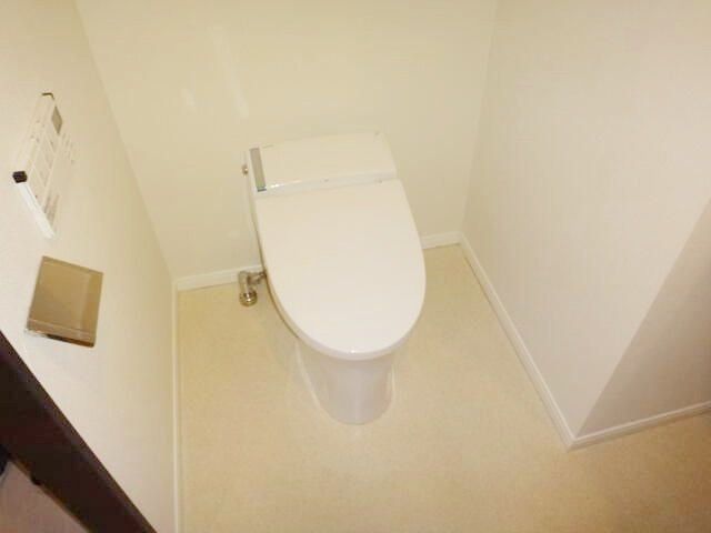 トイレ　お部屋探しは株式会社　タウンハウジング　までお気軽にお問合…