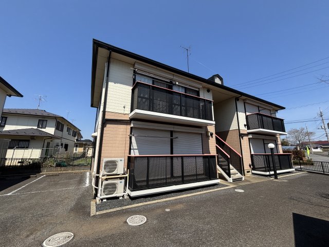 建物外観　積水ハウス施工、2階建てアパートです。