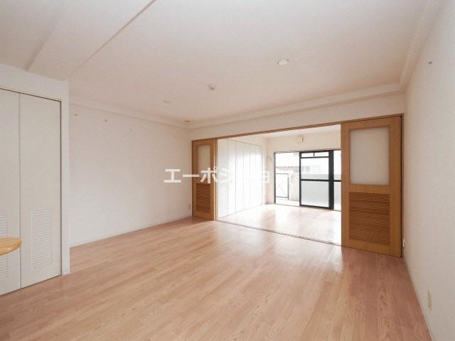 居室・リビング　リーゾエパーネ