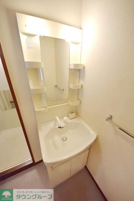 洗面設備　お出かけ前に嬉しいシャワードレッサー