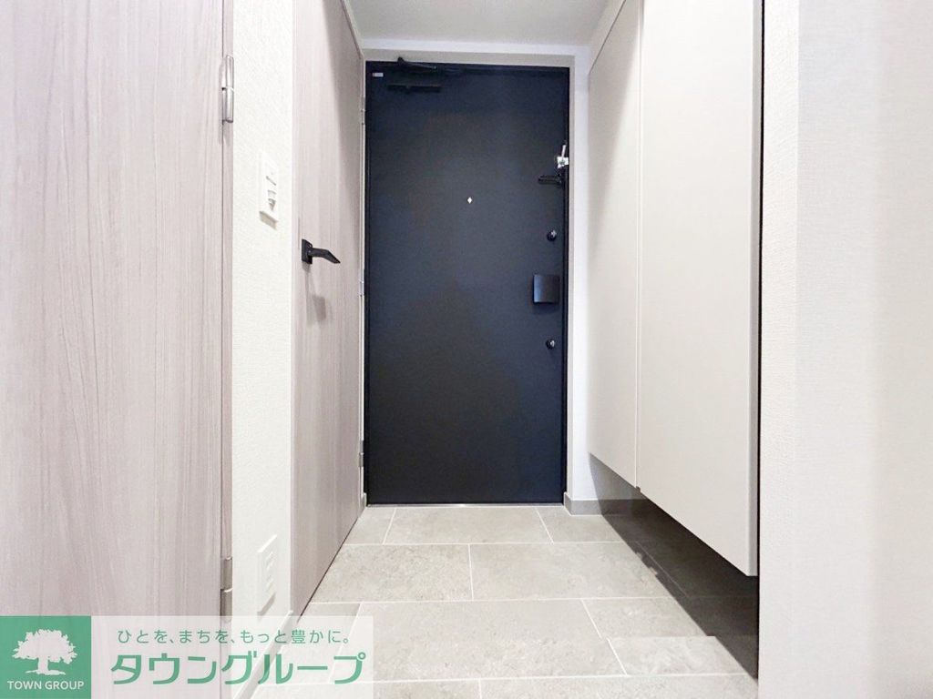 玄関　お部屋探しは株式会社　タウンハウジング　までお気軽にお問合…