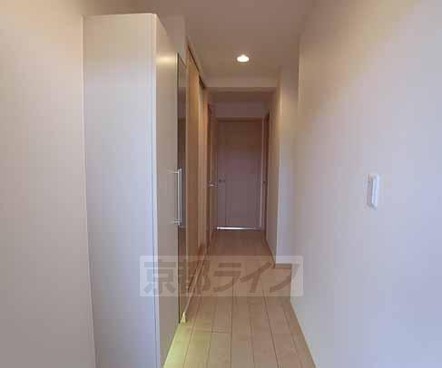 その他部屋・スペース　スッキリとした廊下です。