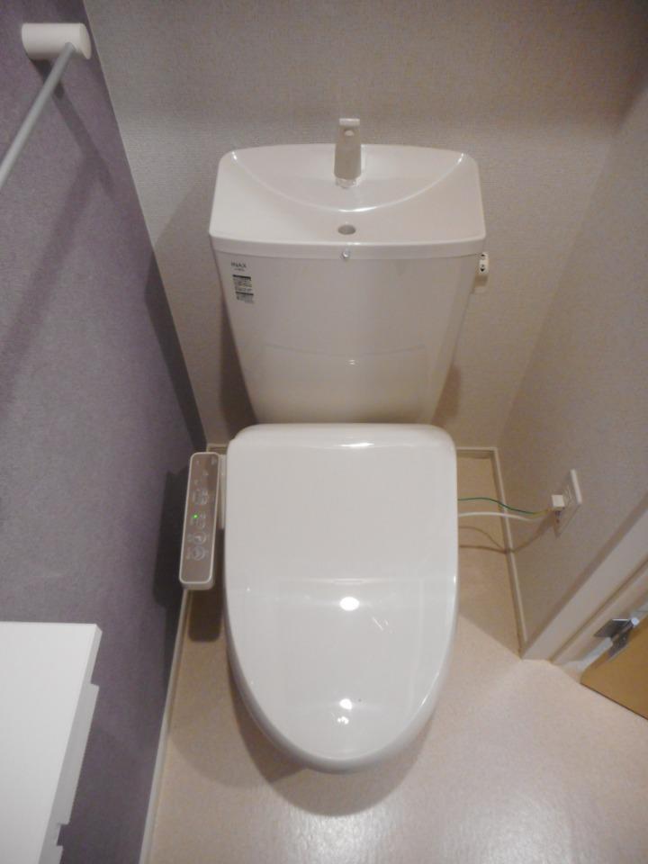 トイレ　トイレ