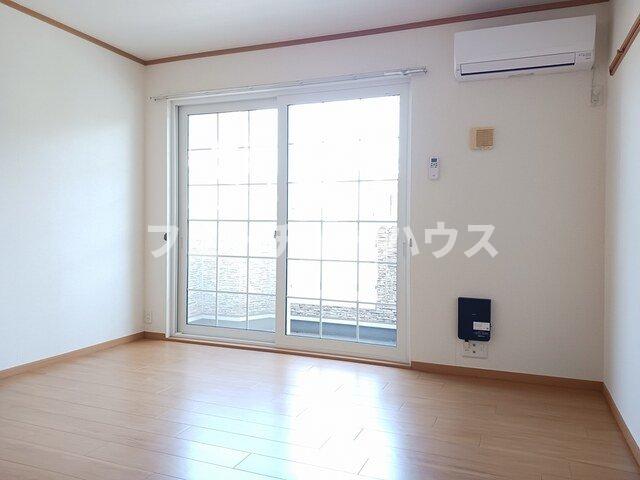 居室・リビング　明るい室内です