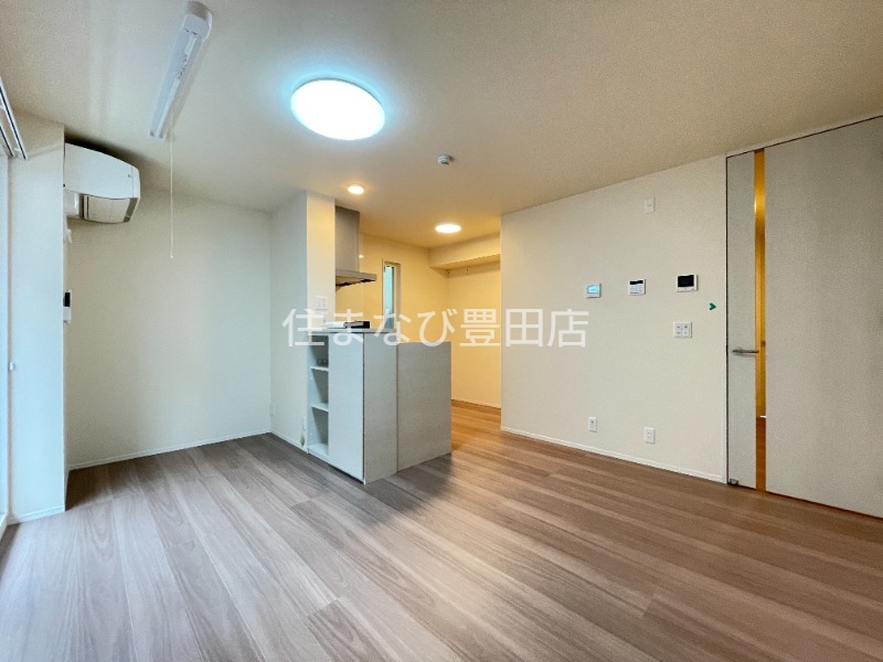 居室・リビング　別部屋写真