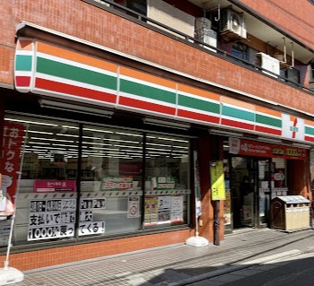 コンビニ　セブンイレブン世田谷三宿1丁目店（コンビニ）まで406m