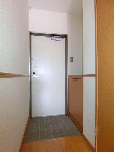 玄関　図面と現状に相違がある場合には現状を優先