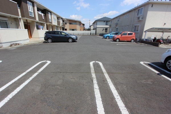 駐車場　駐車場