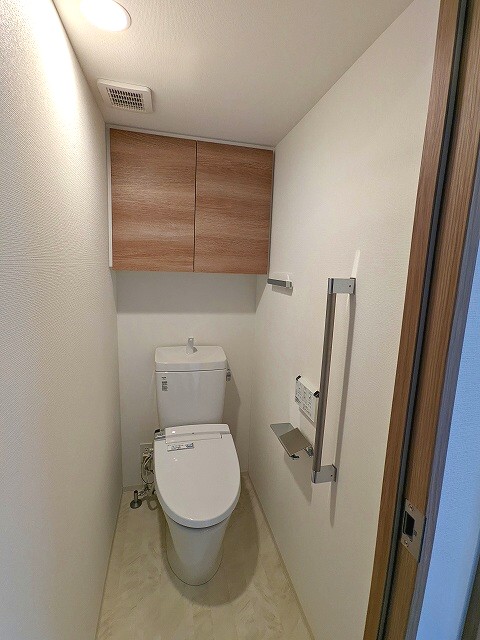 トイレ　※別部屋の参考写真です。