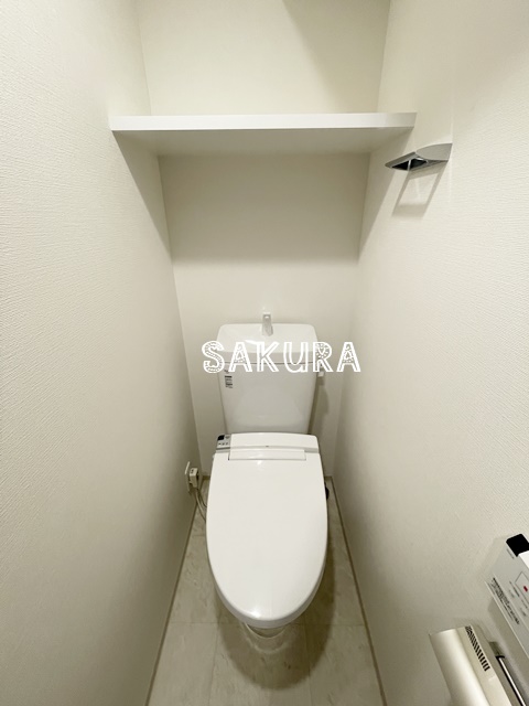 トイレ　嬉しいシャワー付きトイレ