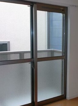バルコニー　お洗濯にも便利なバルコニー付き