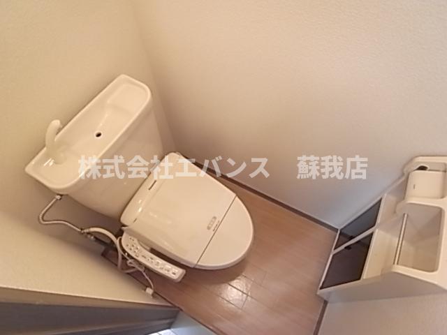 トイレ　落ち着いたトイレです