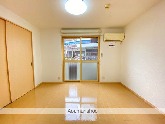 フレイグランス東青梅の居間写真