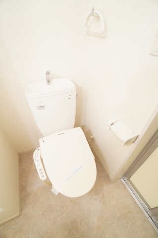 トイレ　※同物件・同タイプの写真です。