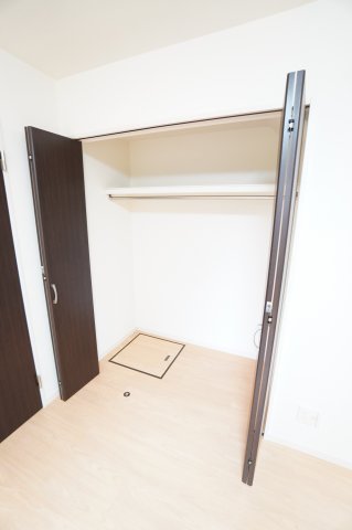 収納　※同物件・反転タイプの写真です。