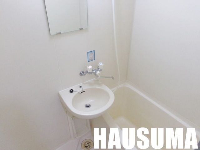 バス・シャワールーム　※他号室写真使用