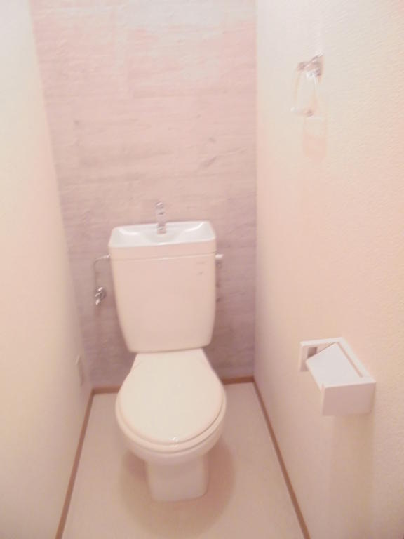 トイレ　※別部屋参考写真☆
