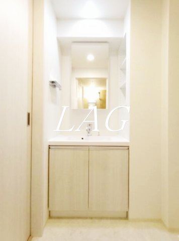 洗面設備　独立洗面台です。