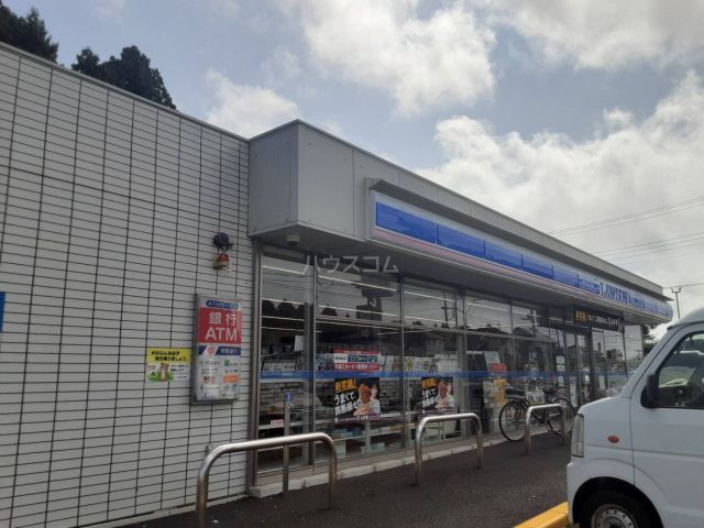 コンビニ　ローソン 水戸堀町新田店（コンビニ）まで437m