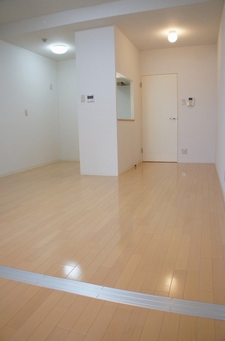 居室・リビング　ピカピカのお部屋です！
