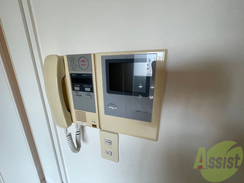 セキュリティ　インターホンは通話ができるので急な訪問があっても安心です。