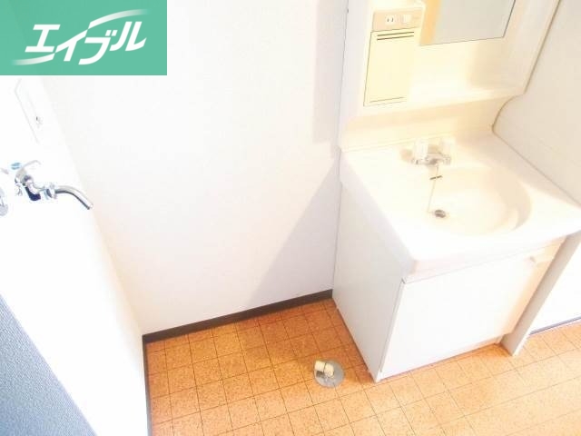 洗面設備　別のお部屋の写真です。実際とは異なります。