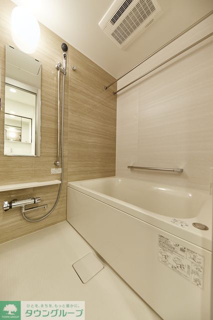 バス・シャワールーム　※写真は同タイプ住戸です。
