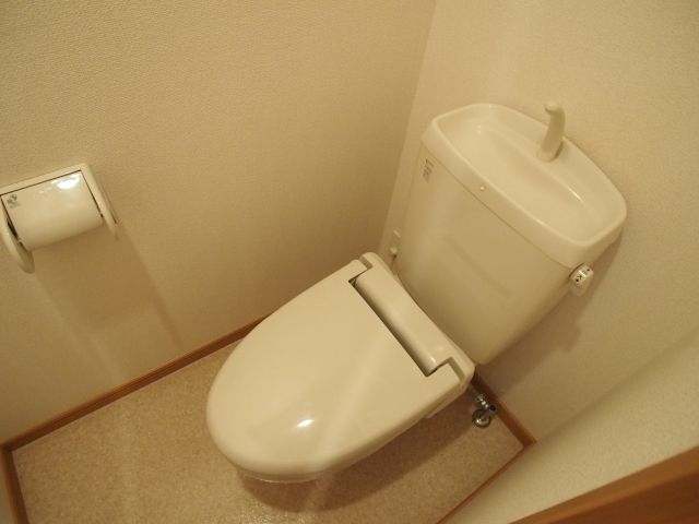 カスタナールのトイレ写真