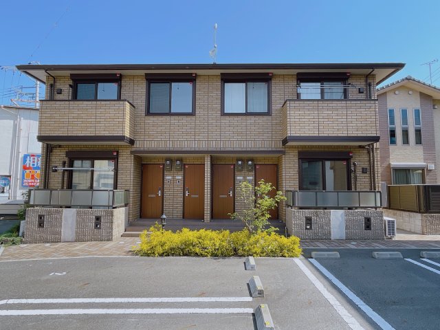 建物外観　全室角部屋設計です