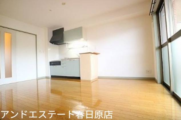 ＪＲ博多南線 博多南駅 徒歩18分 6階建 築23年の居間写真