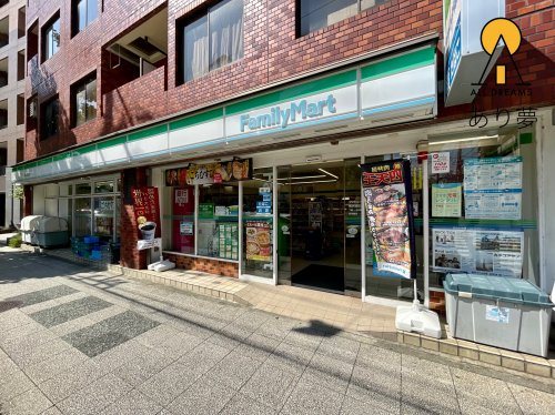 コンビニ　ファミリーマート 横浜楠町店（コンビニ）まで105m