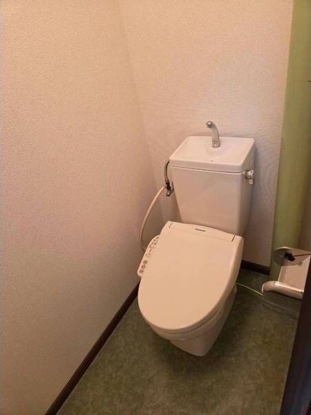 地下鉄桜通線 高岳駅 徒歩9分 8階建 築28年のトイレ写真