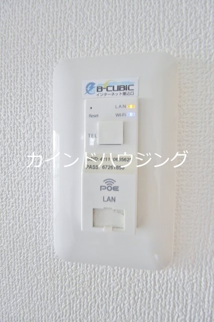 その他設備　埋込式ネット無料