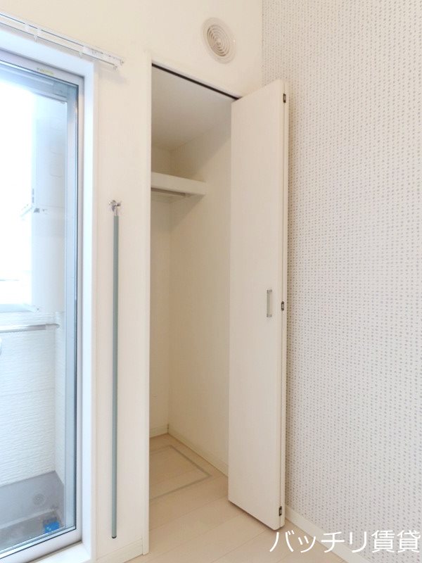 収納　同型タイプの為、現状を優先致します。