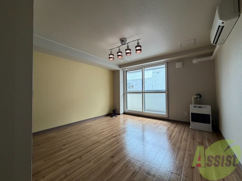 居室・リビング　広くてキレイなお部屋が広がっていて、充実した生活が送れそう。
